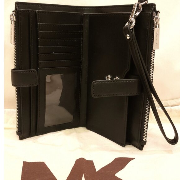 MICHAEL KORS Multi-Compartment Black Wristlet - Picture 7 of 12